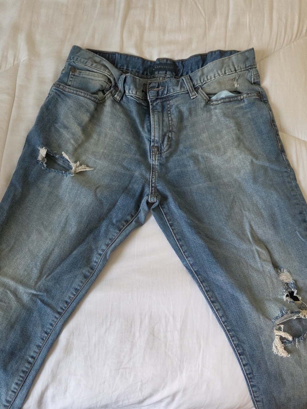 Aeropostale Slim Men's Distressed Blue Denim Jeans